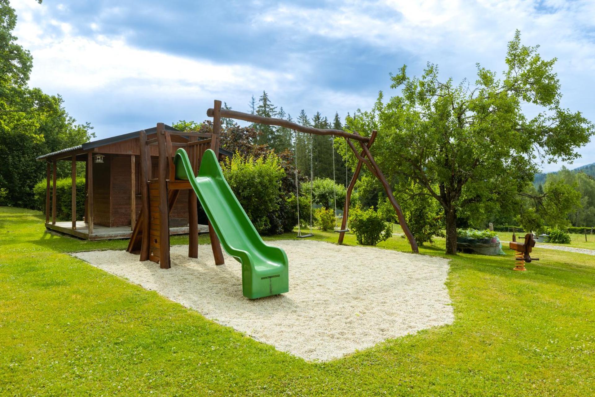 Penzion Chlustov สตราชนี ภายนอก รูปภาพ